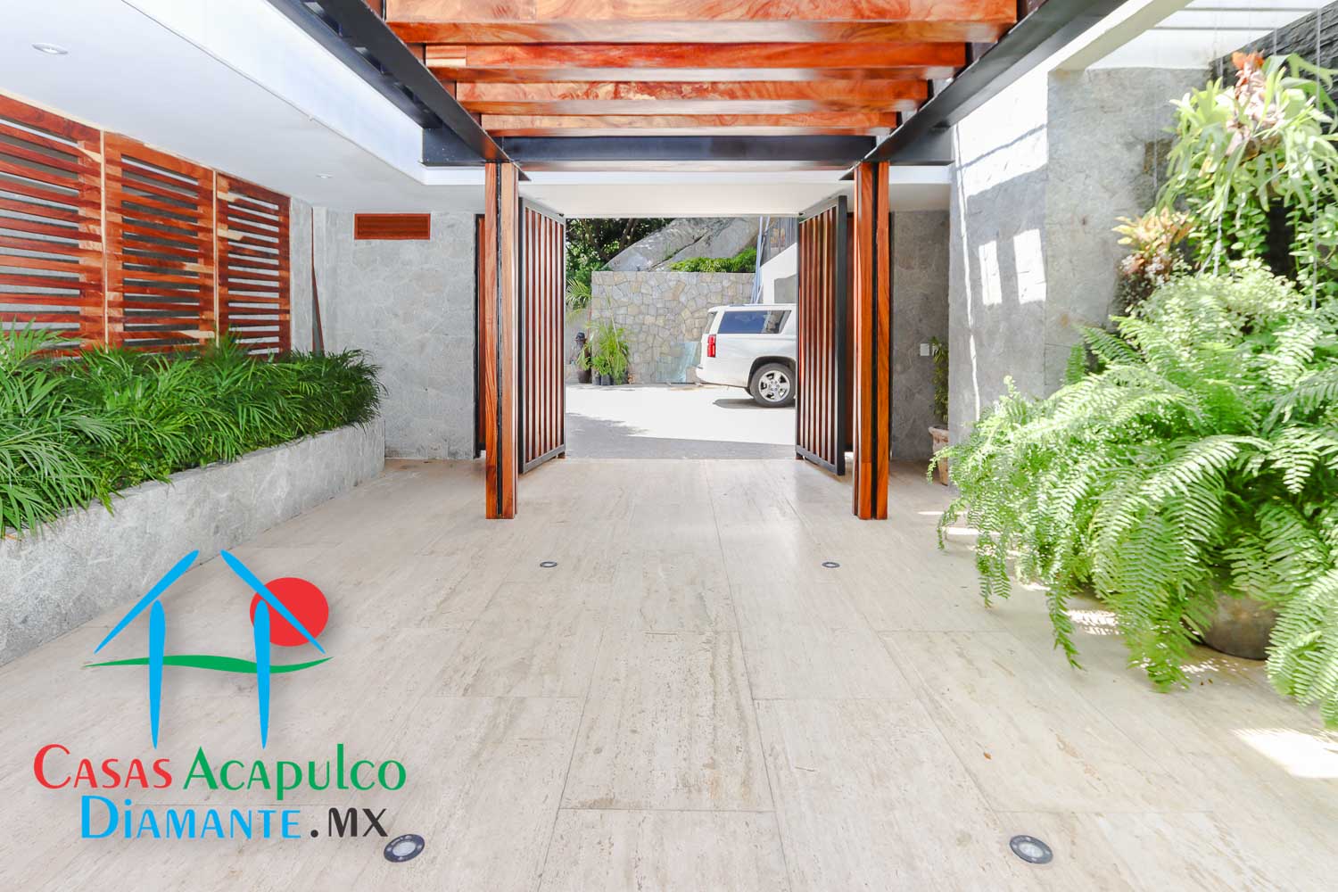 La Roqueta - Vestíbulo de acceso 2